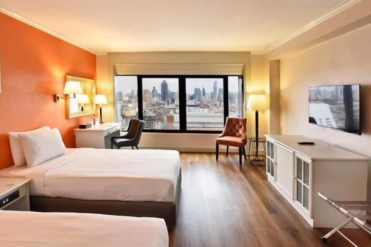Minibar, in-room safe, desk, soundproofing
