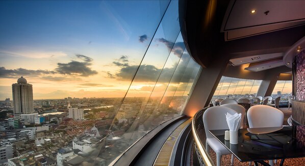 Bar (on property) - Grand China Bangkok (Bangkok)