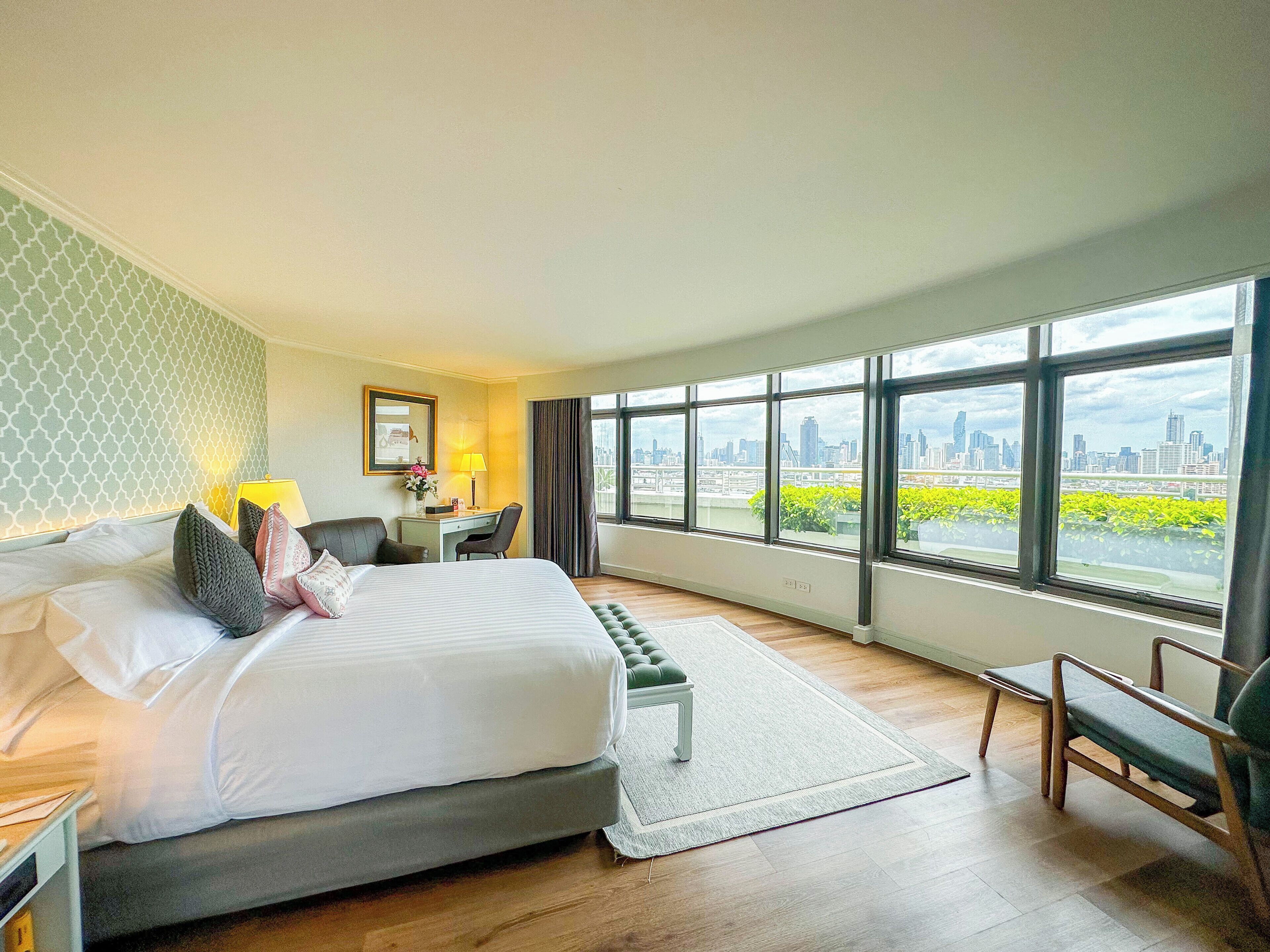 Suite, River View with Balcony
