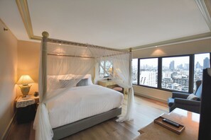 Princess Suite River view (2Bedroom) | Minibar, in-room safe, desk, soundproofing - Grand China Bangkok (Bangkok)