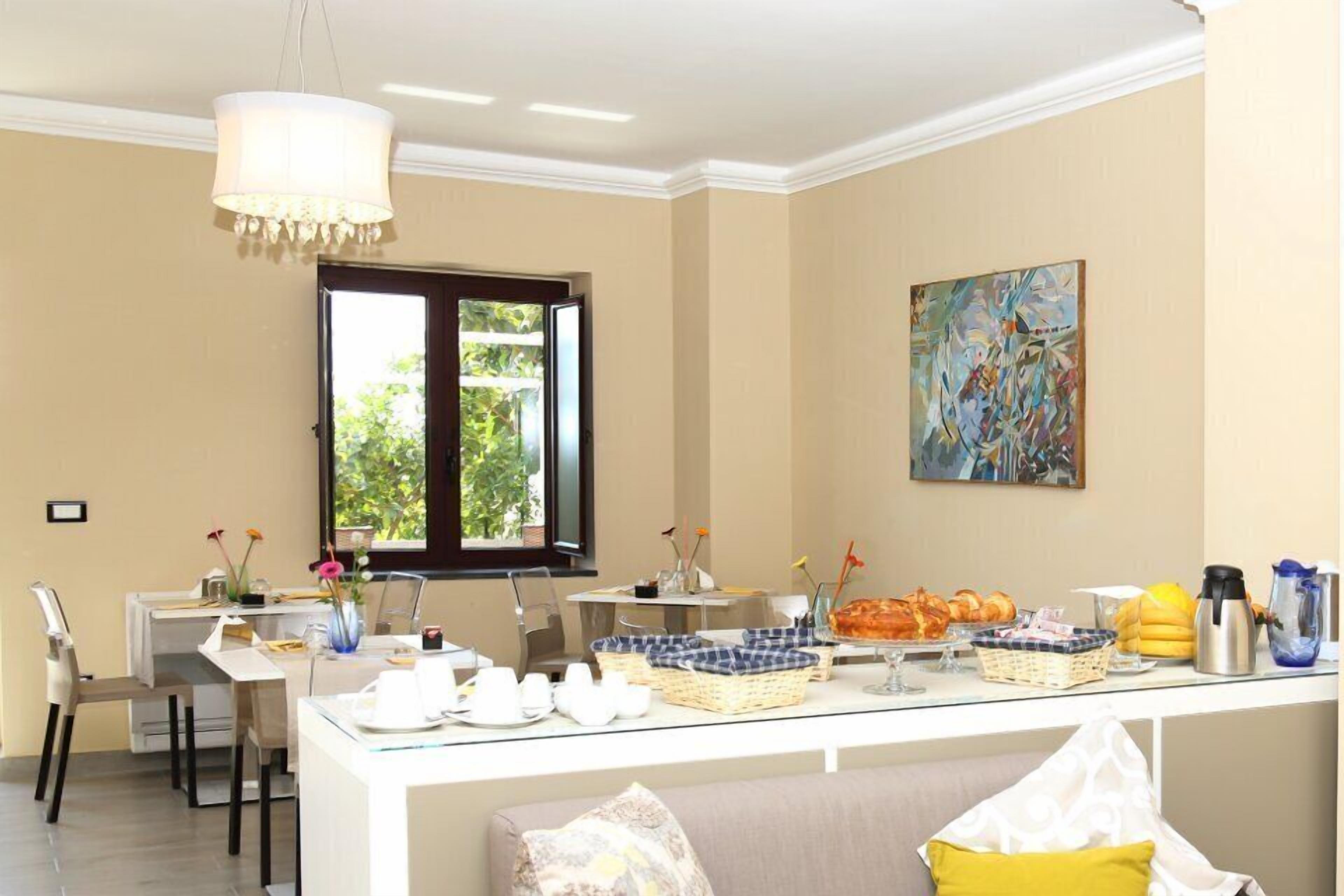 Colazione a buffet inclusa, servita tutte le mattine 