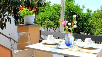 Colazione a buffet inclusa, servita tutte le mattine