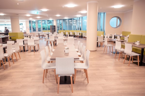 Daily buffet breakfast (EUR 17.5 per person)