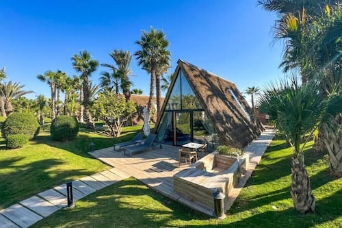 Lodge | Façade de l’hébergement