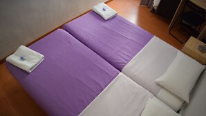 Unclassified image, 3 of 79, button - Hostal MiMi Las Ramblas (Barcelona)