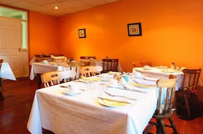 Restaurant - Mc Carthy's Lodge & Bar (Westport)