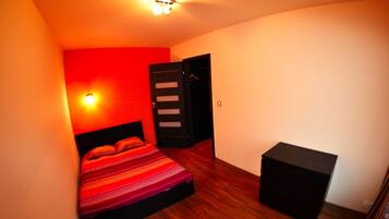2 bedrooms, free cribs/infant beds, free WiFi, bed sheets