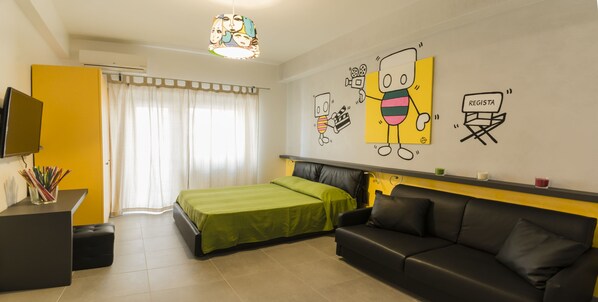 Premium bedding, in-room safe, desk, free WiFi