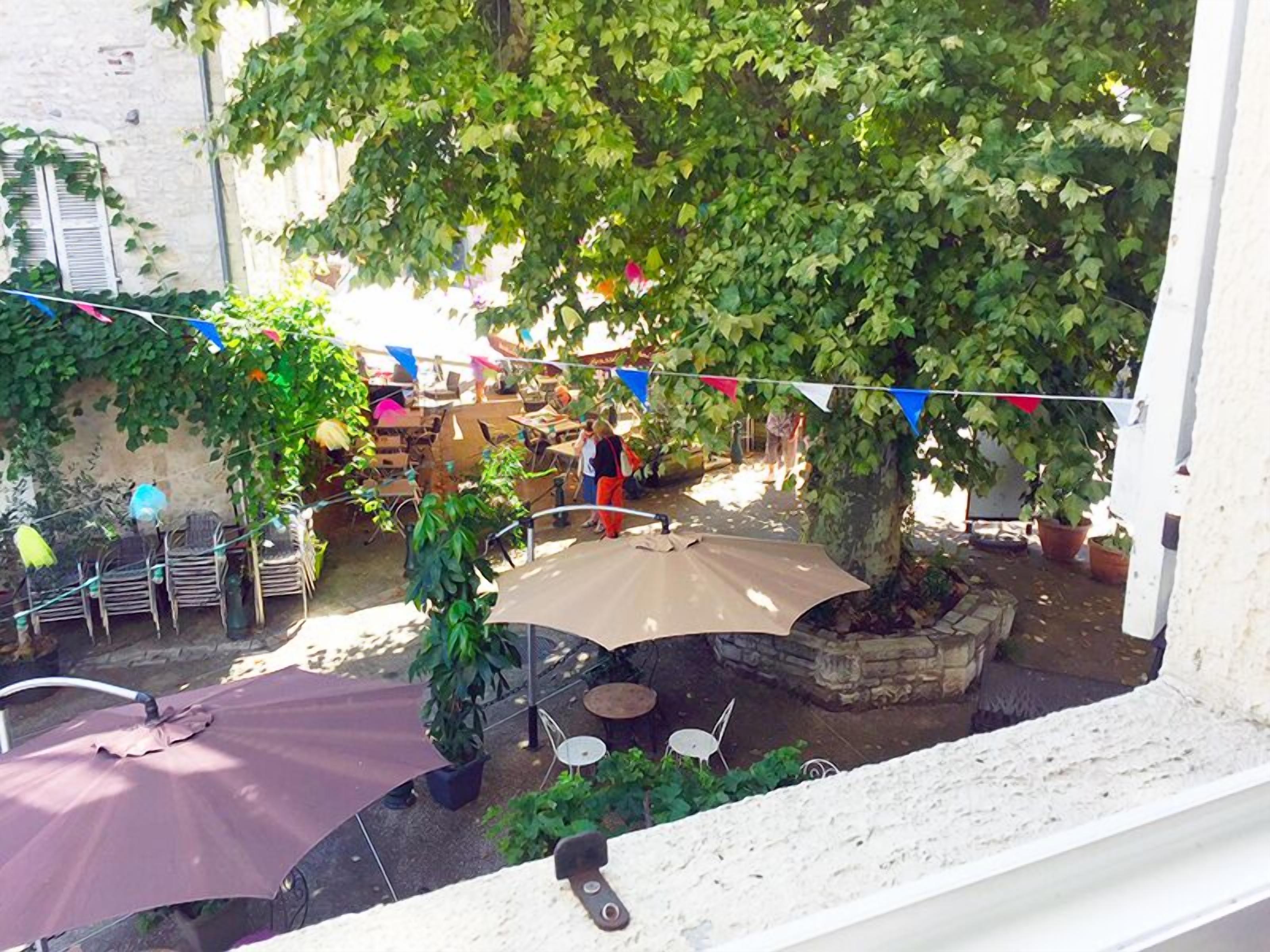 Suite Superior, 2 camere da letto, vasca da bagno | Vista cortile