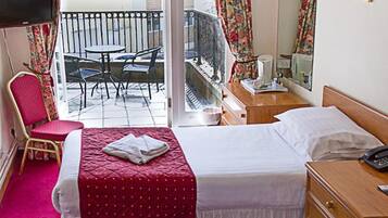 Desk, soundproofing, iron/ironing board, bed sheets