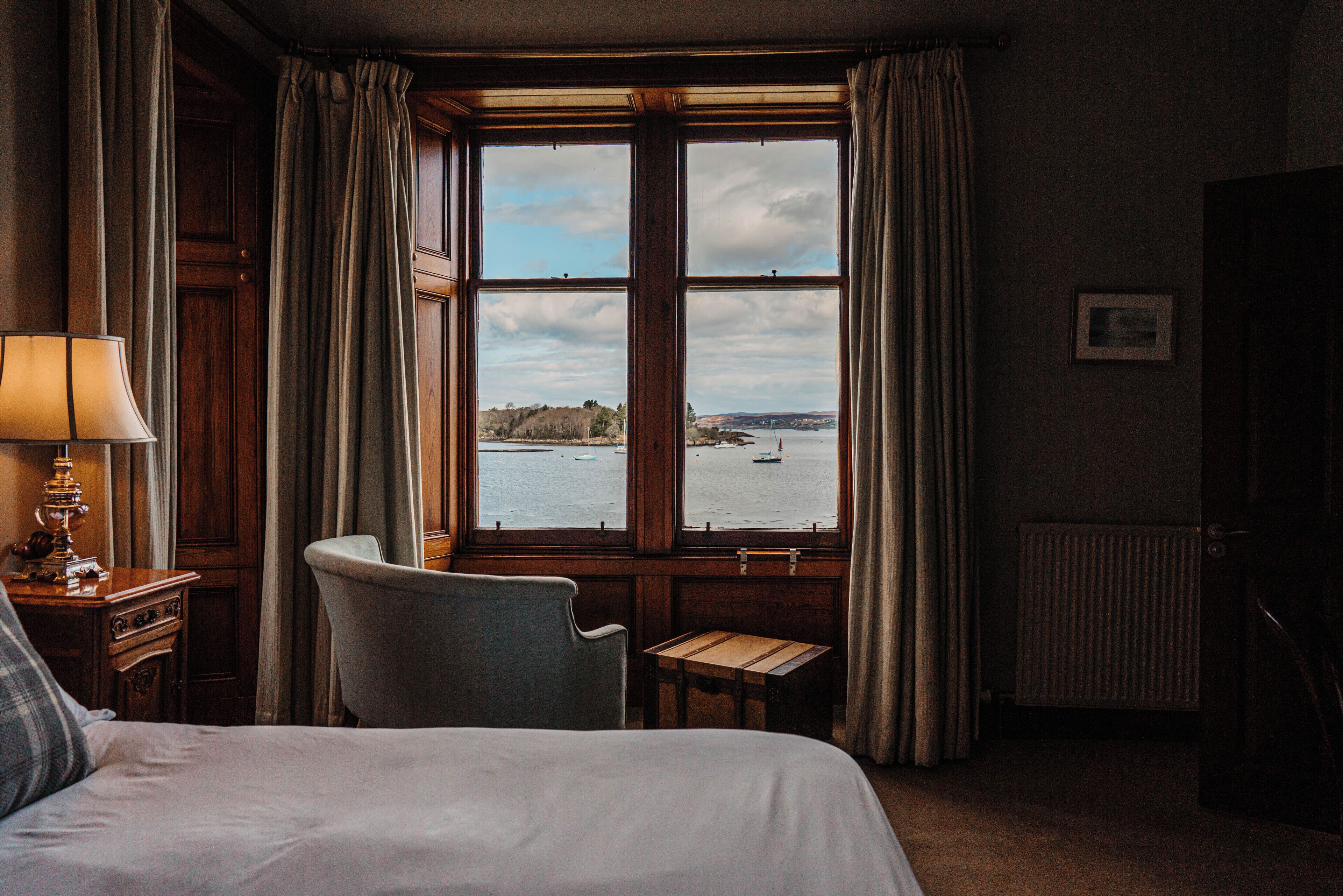 superior double room | iron/ironing board, bed sheets