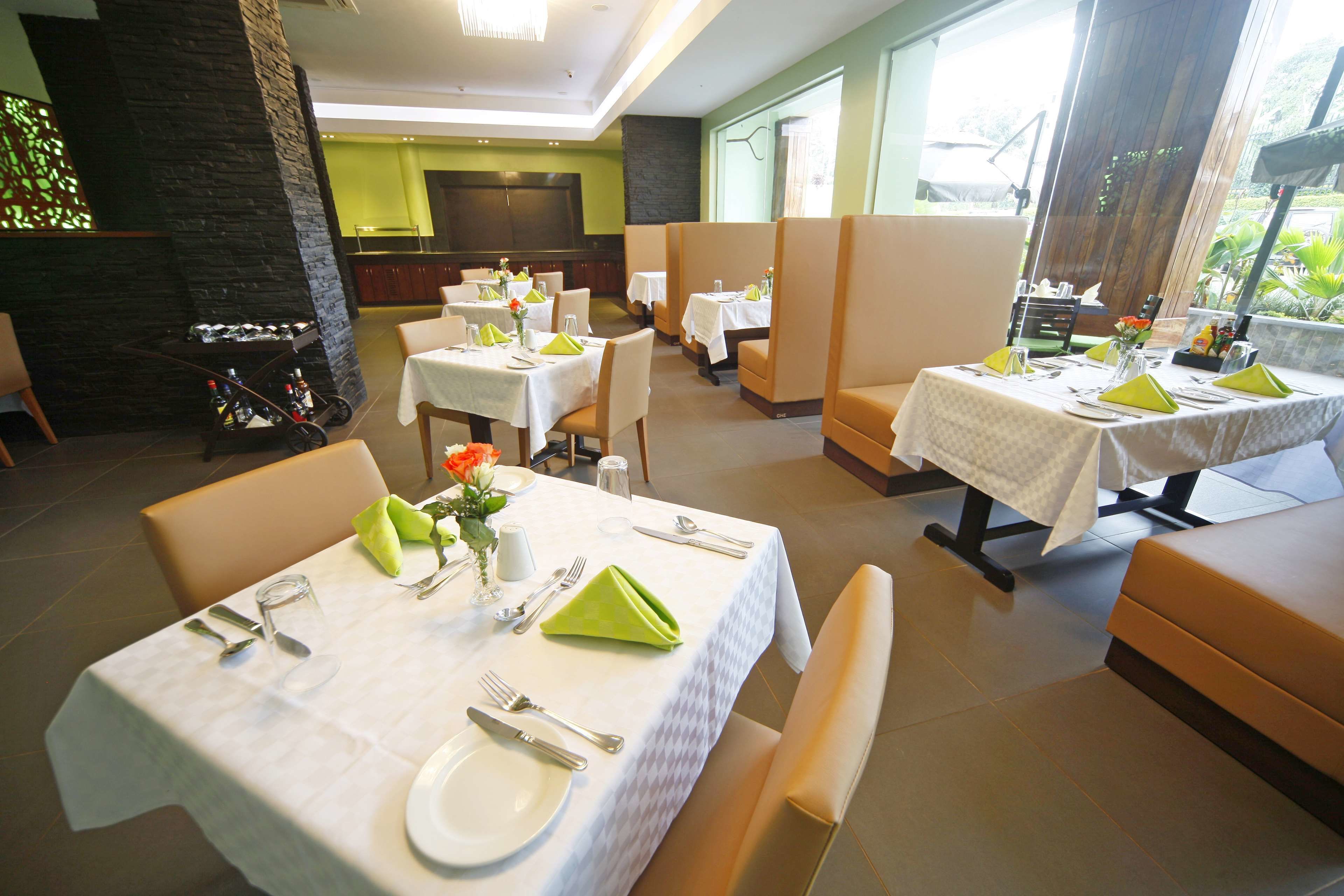 breakfast, lunch, dinner served; international cuisine