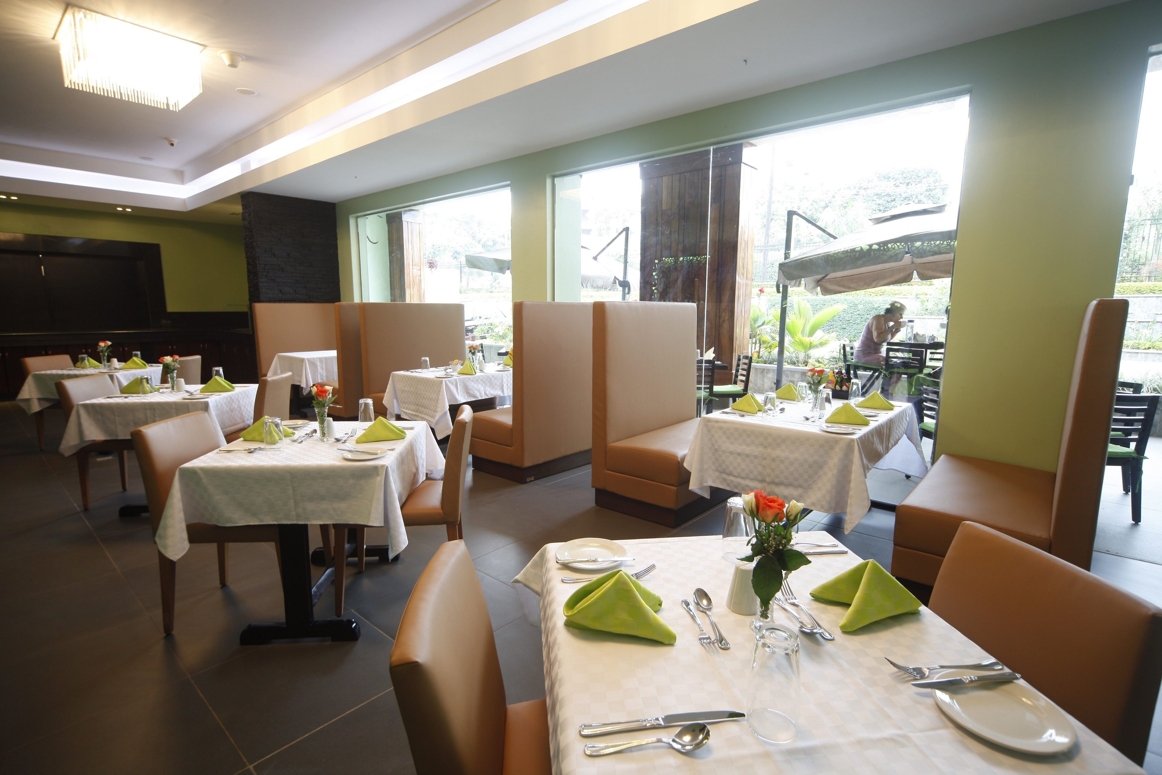 breakfast, lunch, dinner served; international cuisine