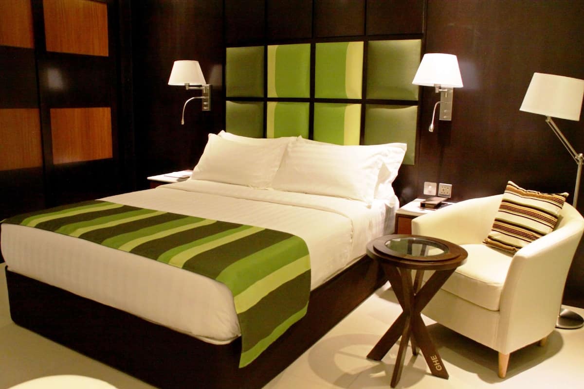 Junior Suite, 1 King Bed (Separate Living Room) | 1 bedroom, premium bedding, minibar, in-room safe