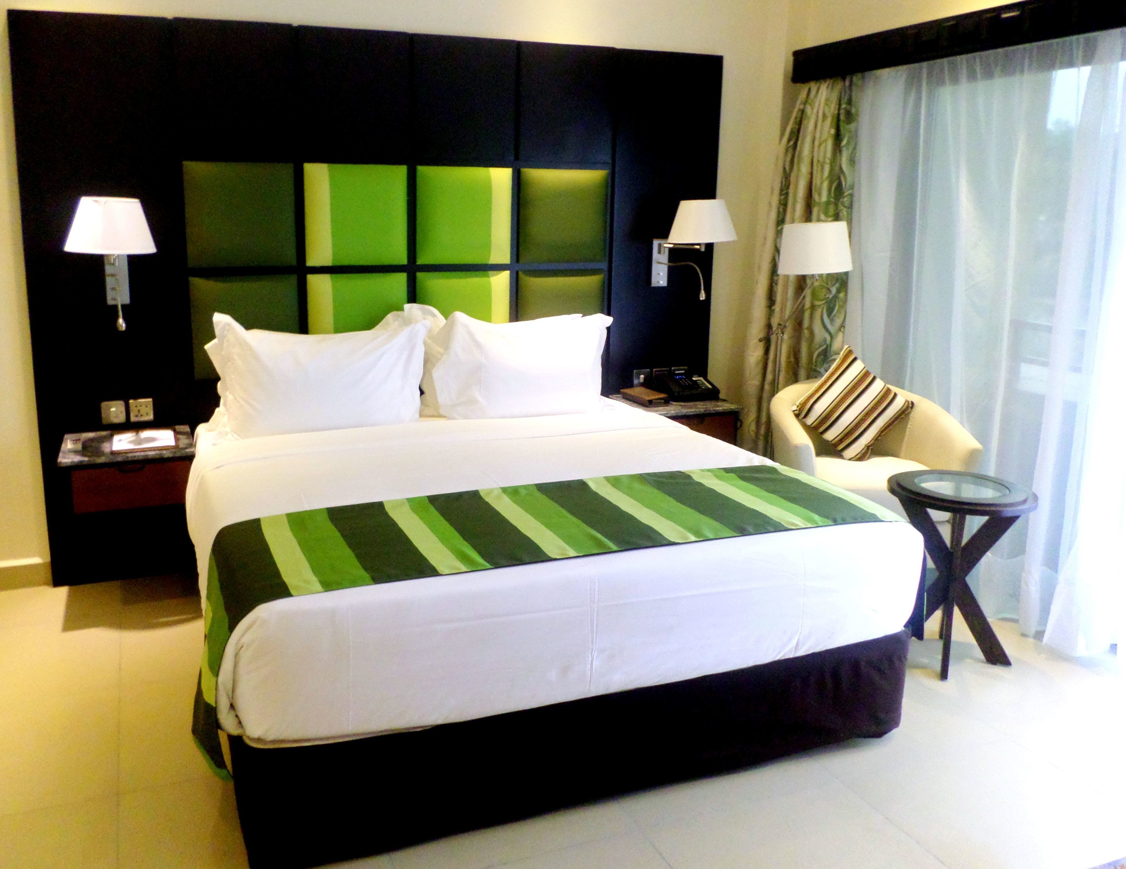 junior suite | 1 bedroom, premium bedding, minibar, in-room safe