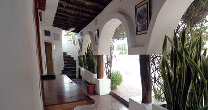 Hotel Crossman