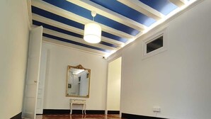 Living area - Hostal Dragonfly BCN (Barcelona)