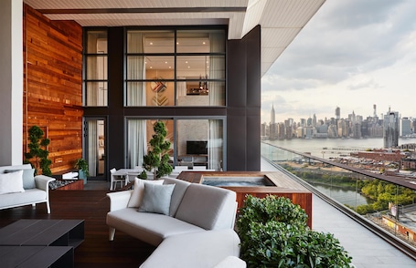 Premium bedding, in-room safe, blackout drapes, soundproofing. The William Vale