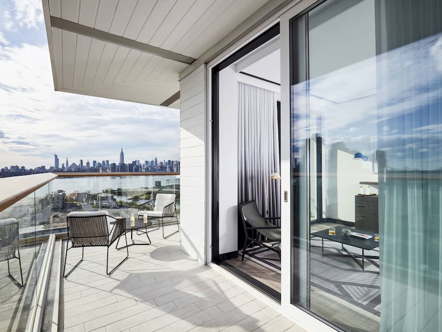 Suite, 1 Queen Bed, Balcony, Corner (Gotham) | Balcony