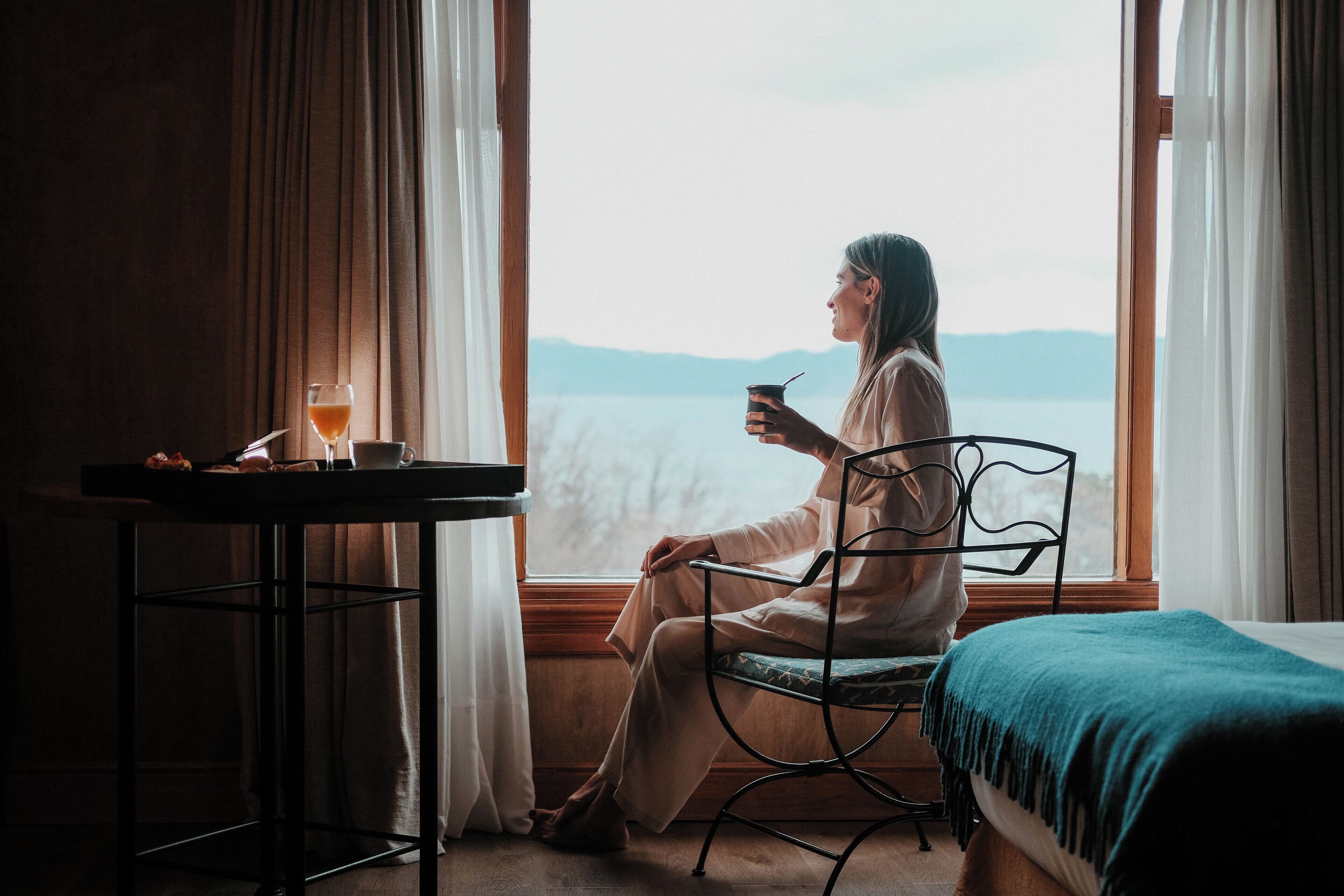 Sengetøy av topp kvalitet, minibar, safe på rommet og skrivebord