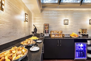 Daily to-go breakfast (USD 17.95 per person)