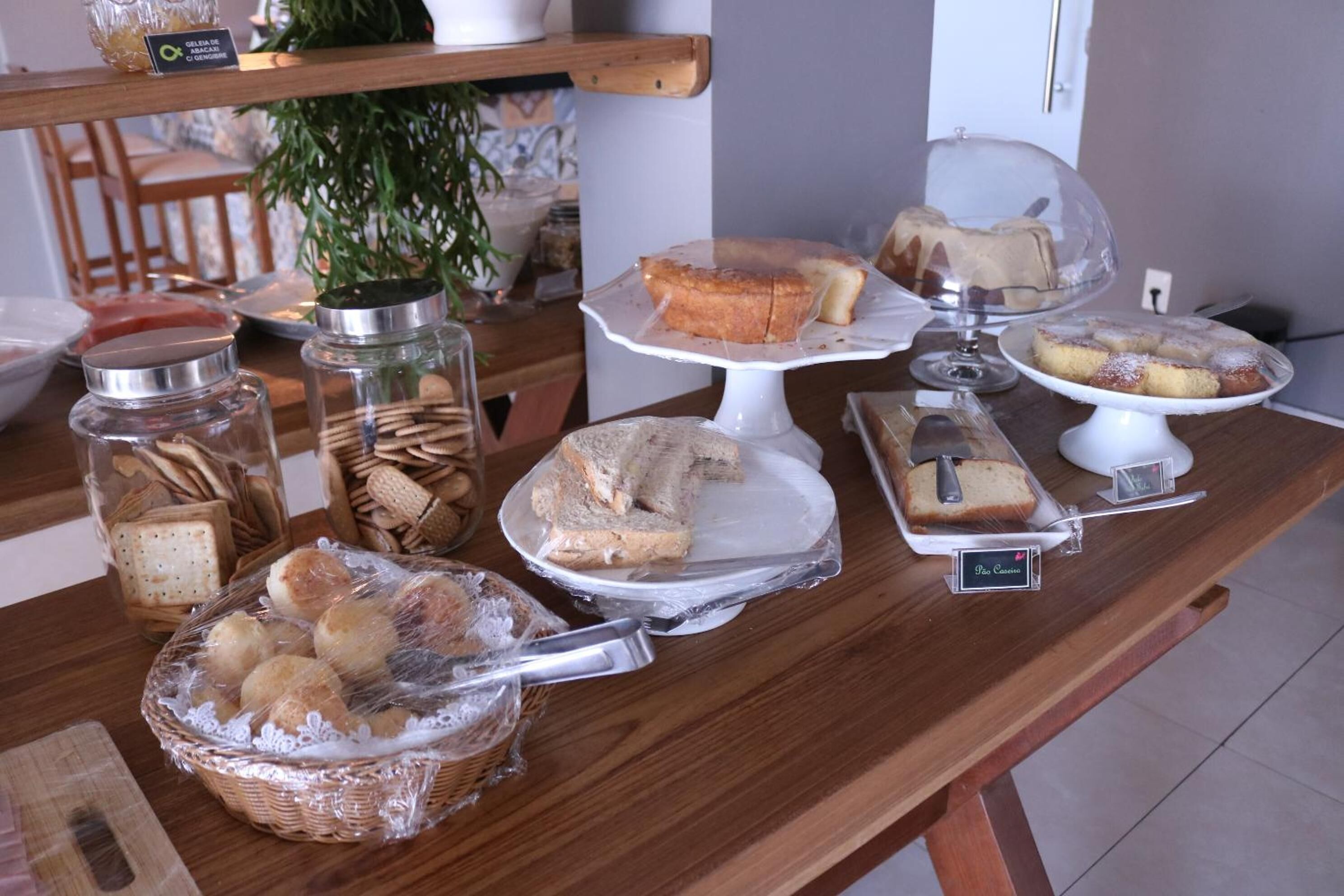 breakfast and dinner served