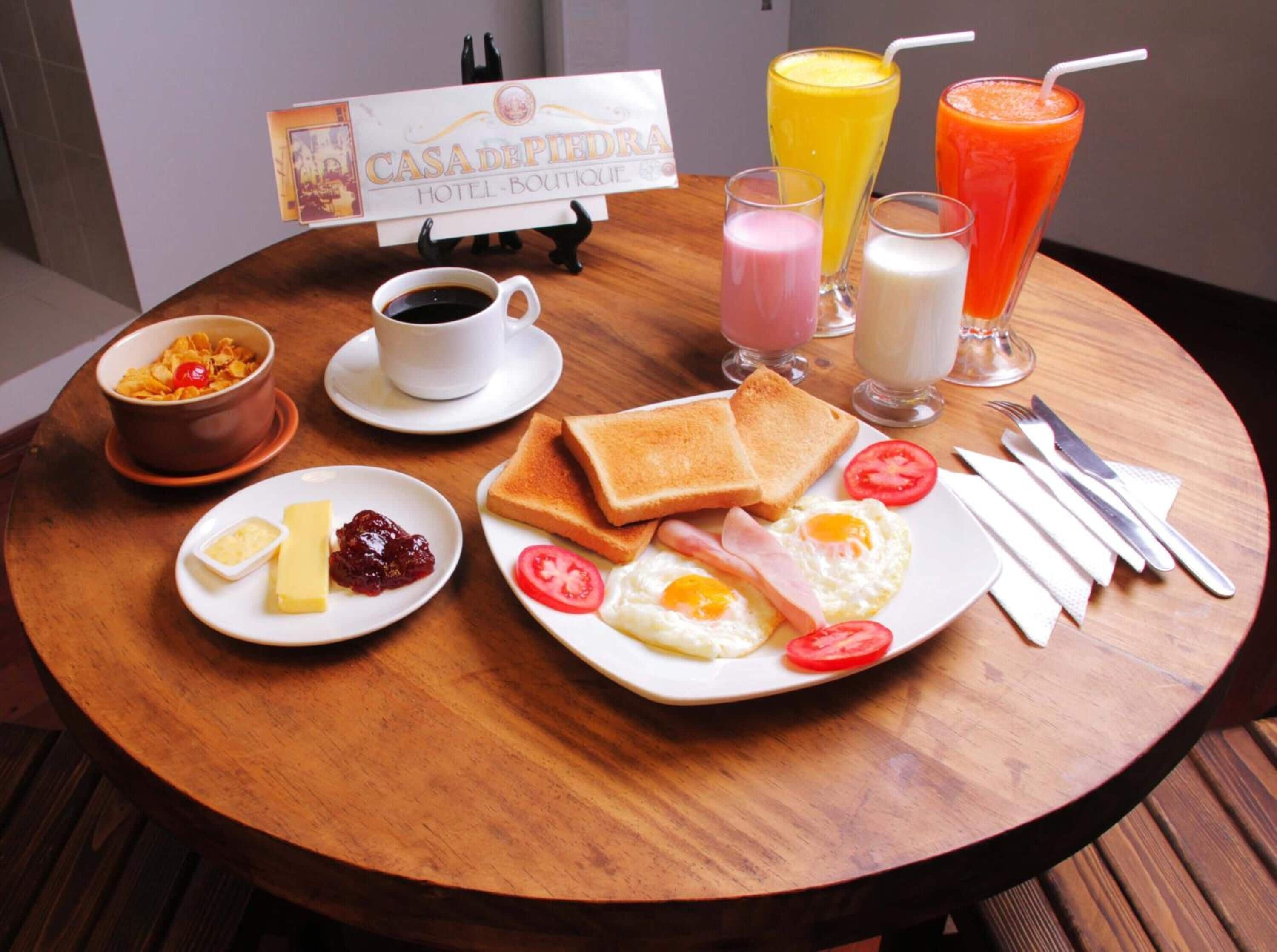 breakfast and dinner served, regional cuisine