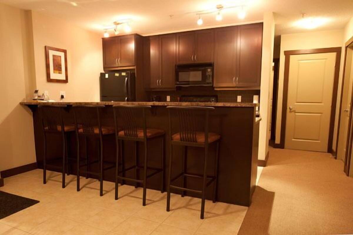 Room, 3 Bedrooms (313 Silver Rock) | Private kitchenette