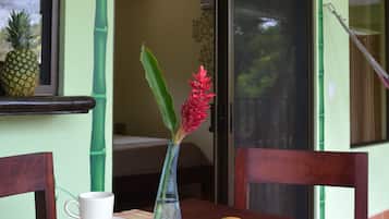 Studio Premium, vue piscine | Terrasse/Patio