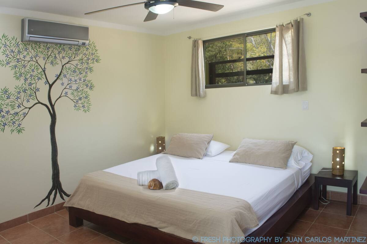 Premium Studio, Pool View | Premium bedding, in-room safe, WiFi (free), individually decorated