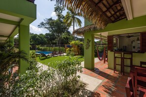 Interior detail - Mavi Surf Hotel (Bahía Ballena)