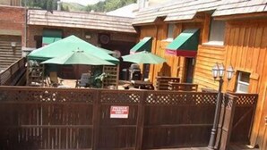 Terrace/patio - Butch Cassidy Suites (Deadwood)