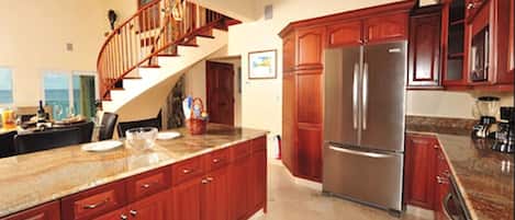 Deluxe-Suite, 3 Schlafzimmer | Eigene Küche | Großer Kühlschrank, Mikrowelle, Herdplatte, Geschirrspüler