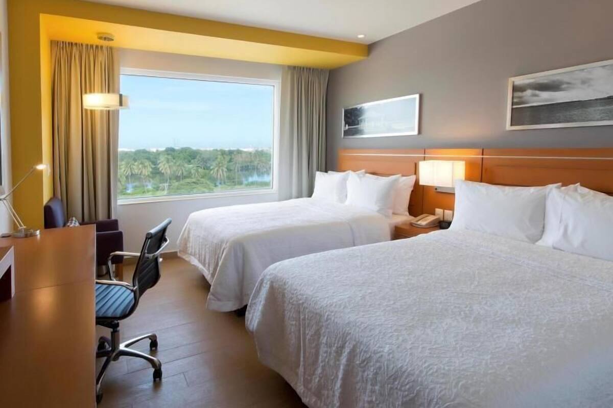 Minibar, in-room safe, iron/ironing board, free WiFi