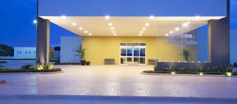 Hampton Inn & Suites by Hilton Paraiso