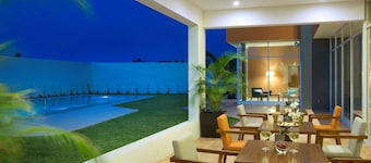 Hampton Inn & Suites by Hilton Paraiso
