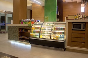 Snack bar