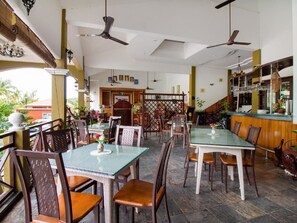 Breakfast, lunch, dinner served; local and international cuisine - Klebang Beach Resort (Malacca City)