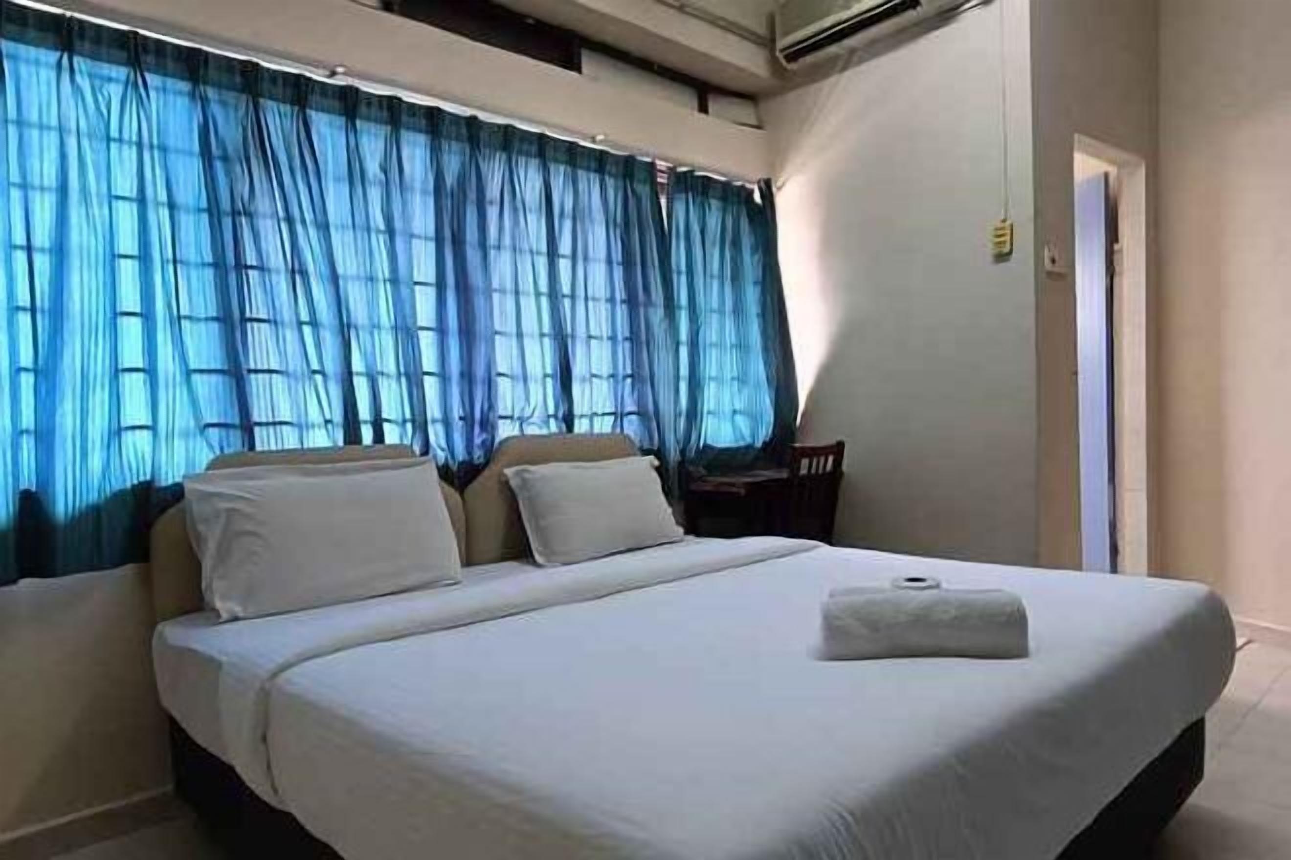 高級寢具、羽絨被、Tempur-Pedic 床墊、客房內保險箱