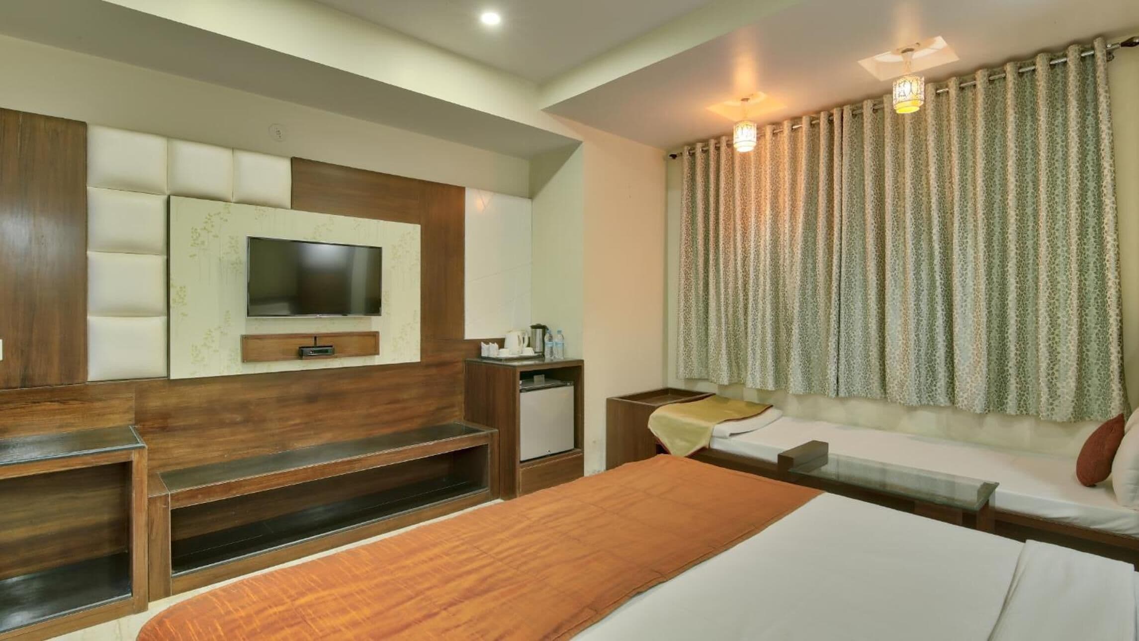 Photo - Milestone 251