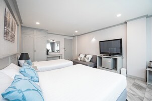 ห้องแฟมิลี่ | โต๊ะทำงาน, ผ้าม่านกันแสง, Wi-Fi ฟรี