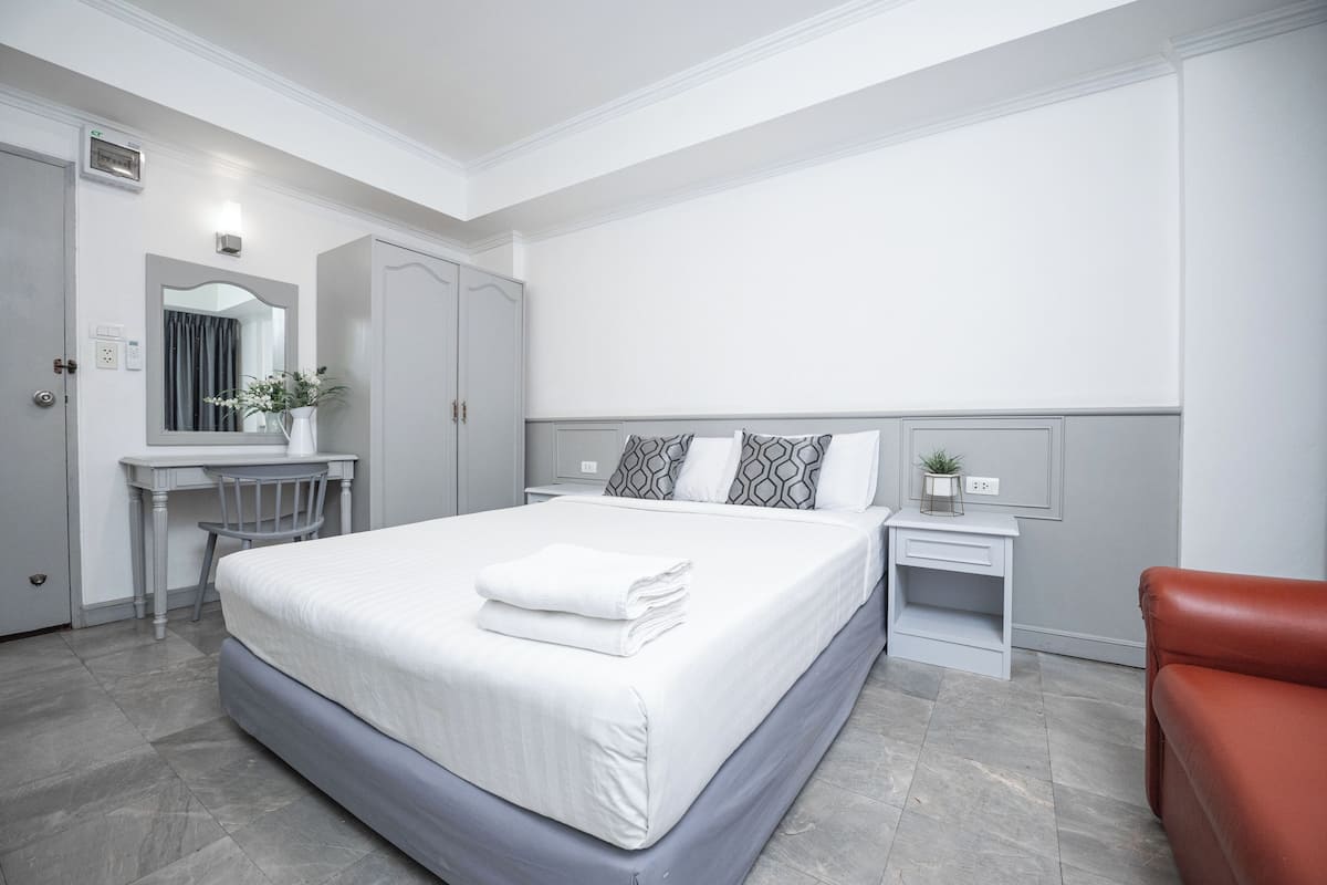 Habitación estándar doble | Escritorio, cortinas opacas, wifi gratis