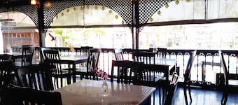 Shah's Beach Resort