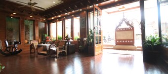 Baiyoke Chalet Hotel