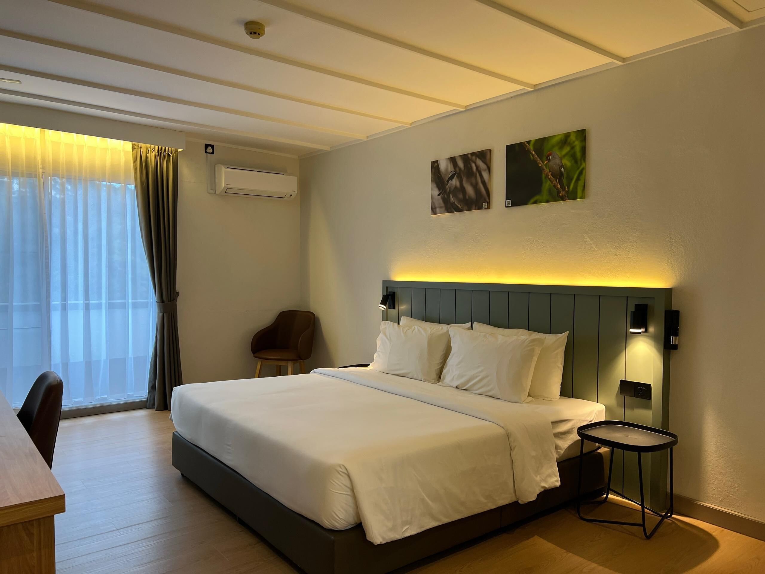 Coffres-forts dans les chambres, draps fournis