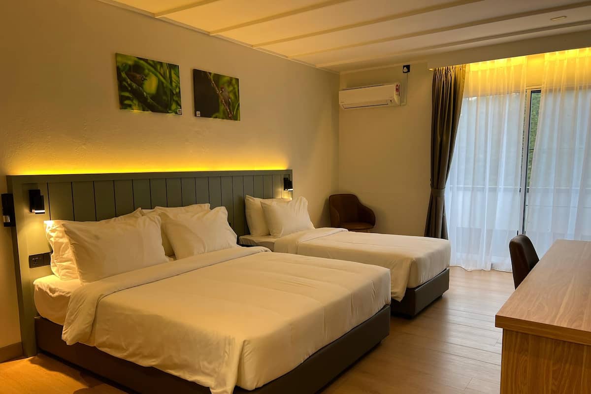 Premium Room, Multiple Beds (Family) | In-room safe, bed sheets, wheelchair access