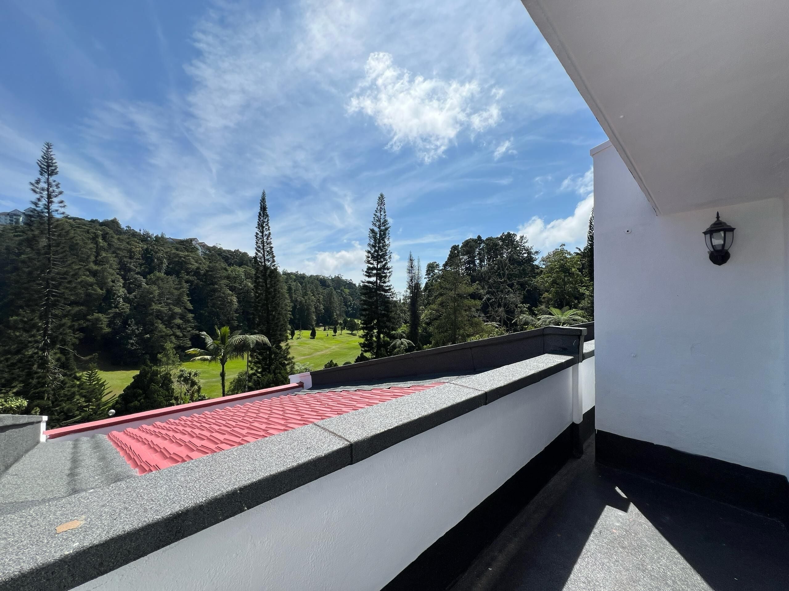 Pemandangan dari bilik