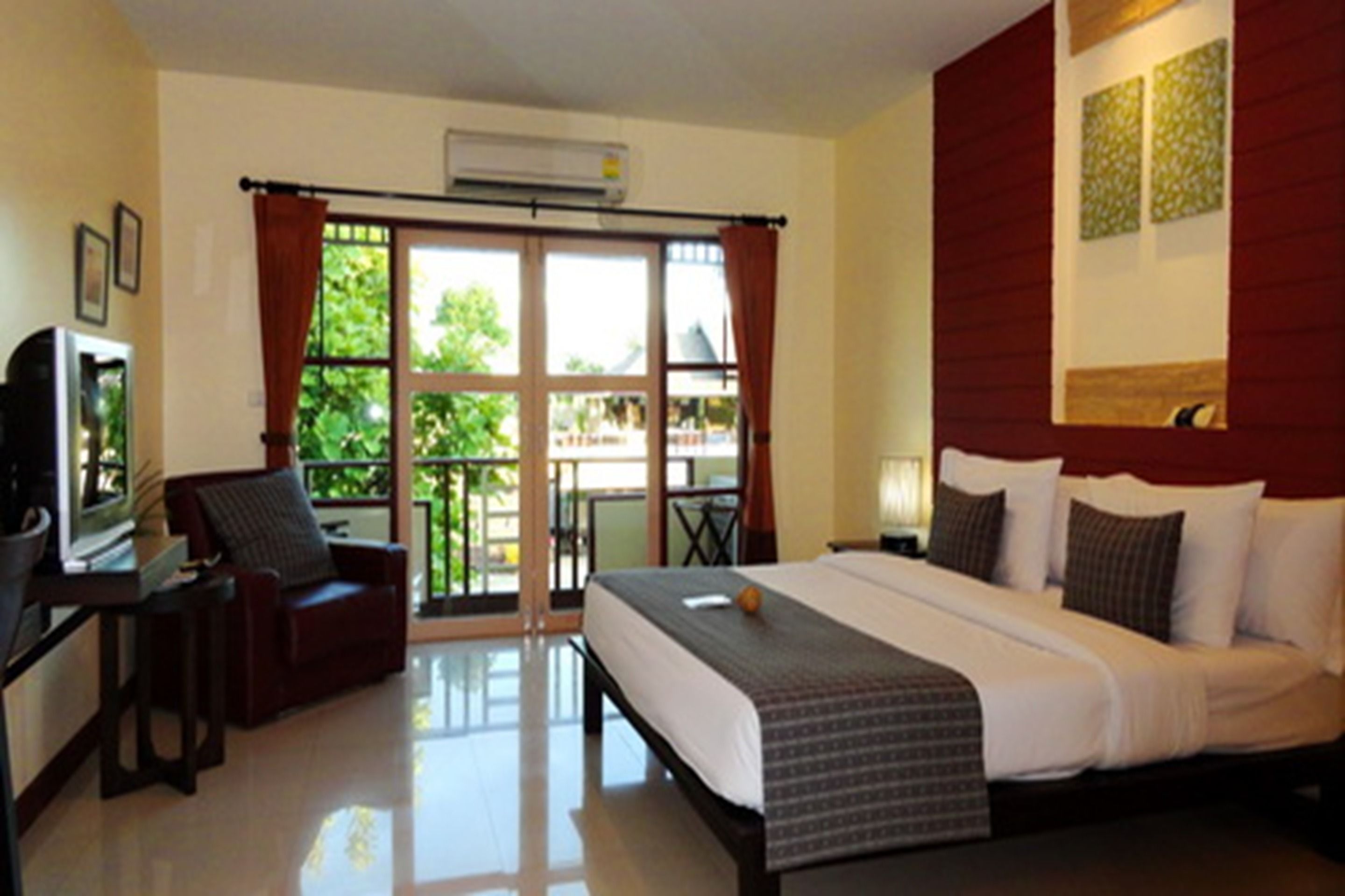 Escritorio, camas extra y wifi gratis 