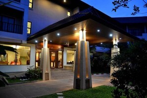 Exterior - President Hotel Udonthani (Udon Thani)