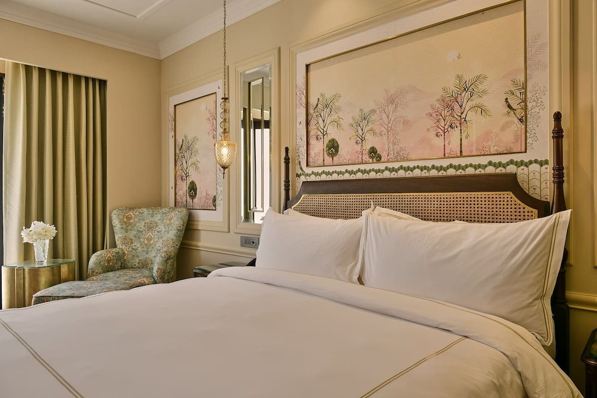 1 bedroom, premium bedding, minibar, in-room safe